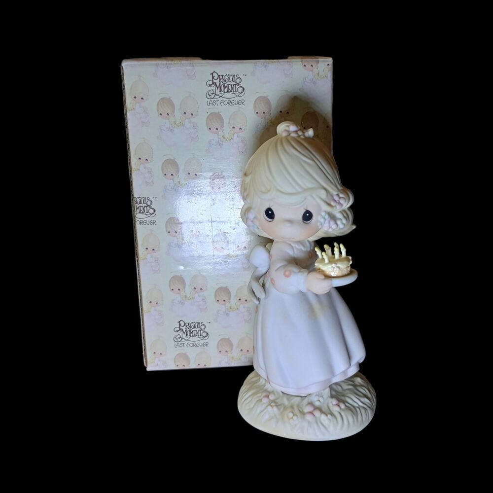 Precious Moments MAY YOUR BIRTHDAY BE A BLESSING Figurine 524301 Porcelain 1990